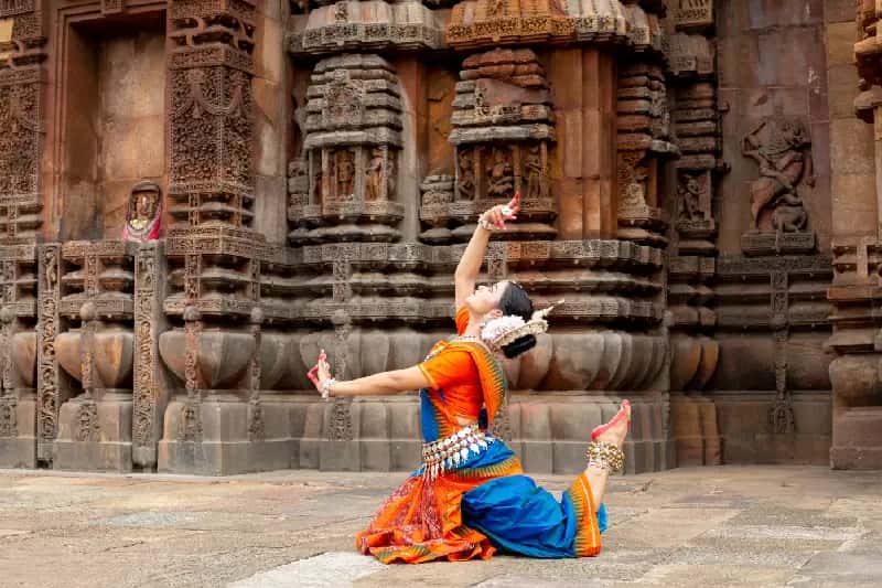 Triangolo d'oro, una donna balla in india